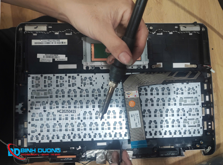 Thay bàn phím Asus S533