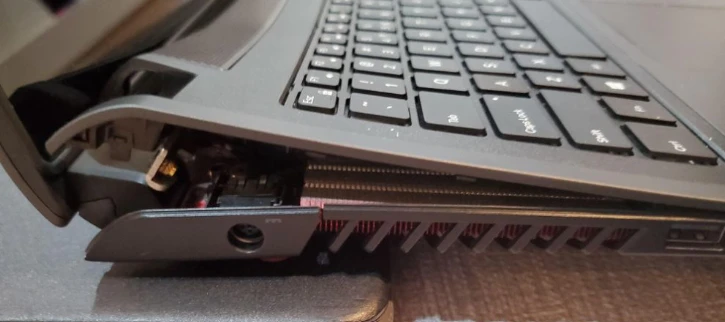 Hàn bản lề laptop giá rẻ bình dương