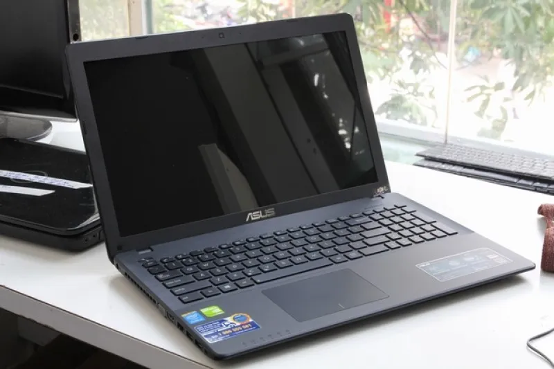 Nguyên nhân màn hình laptop bị mờ