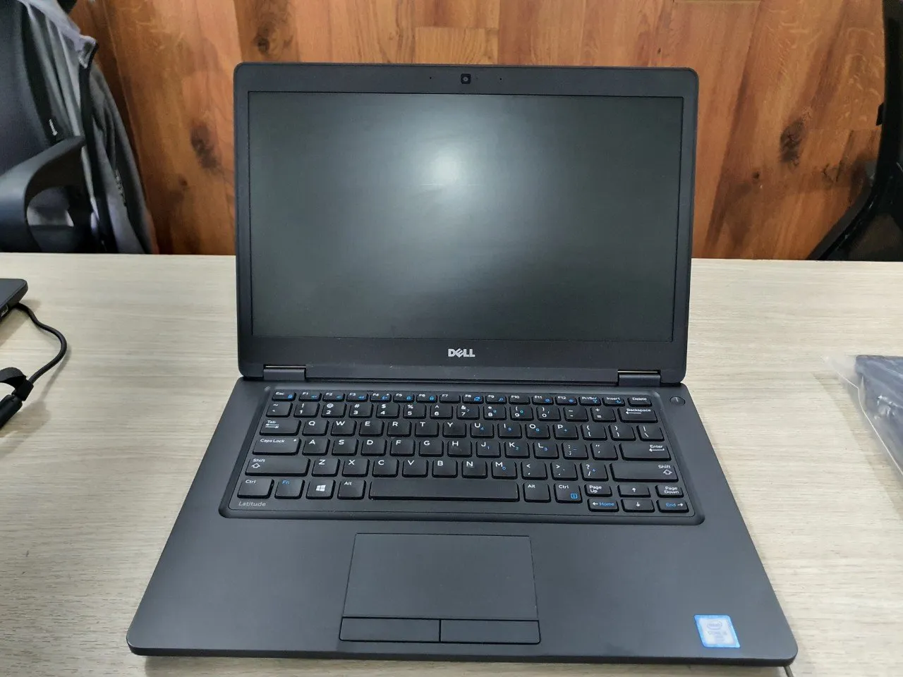 Dell Latitude 5480 i5 6300 /Ram 8G / 256G/ 14"FHD
