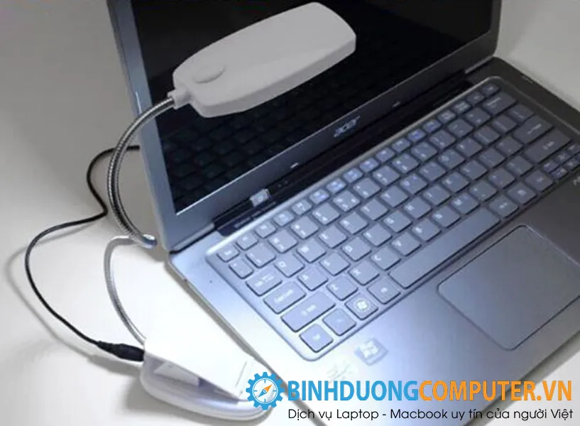 Đèn Laptop 28 bóng