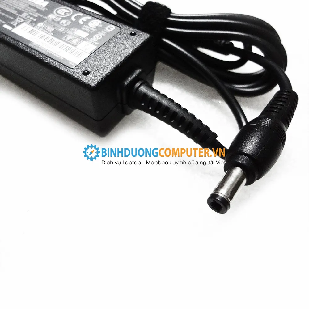 Sạc Laptop Toshiba 45W 19V – 1.58A